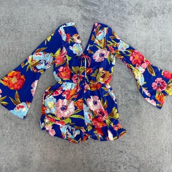 Gianni Bini Floral Romper Size Medium - Picture 1 of 5